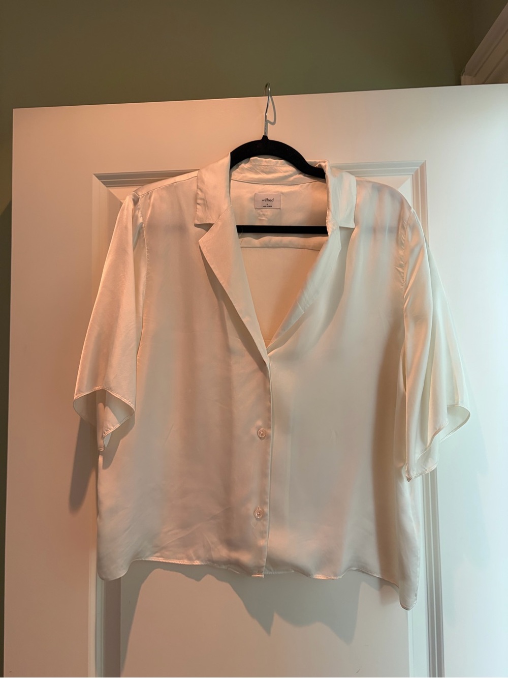 Aritzia Wilfred Ivory Short-Sleeve Button Down Blouse